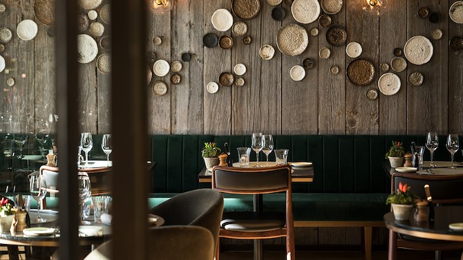 Comment puis-je organiser mon événement au Fiskebar?